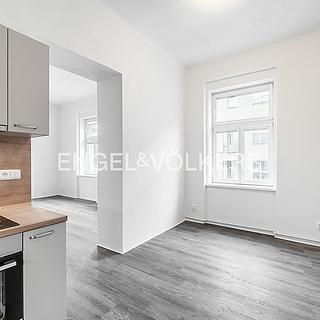 Pronájem bytu 2+1 63 m² Praha Nové Město, Podskalská