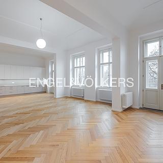 Pronájem bytu 3+kk 164 m&sup2; Praha