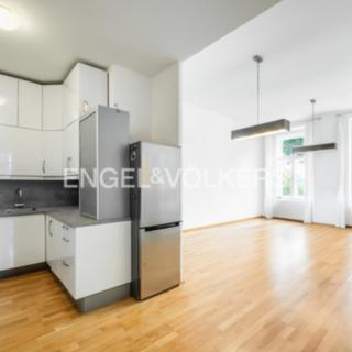 Pronájem bytu 3+kk 96 m² Praha