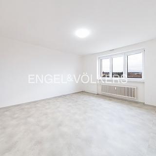 Pronájem bytu 3+1 80 m² Planá