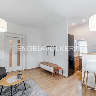 Pronájem bytu 2+kk 50 m² Praha Smíchov, Třístoličná