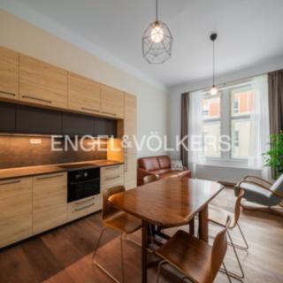 Pronájem bytu 4+kk 74 m² Praha