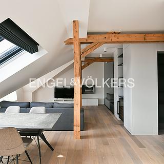 Pronájem bytu 3+kk 156 m² Praha