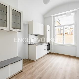 Pronájem bytu 2+kk 37 m² Praha Nové Město, Václavské náměstí
