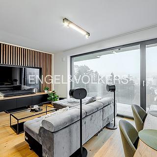 Pronájem bytu 3+kk 93 m&sup2; Praha