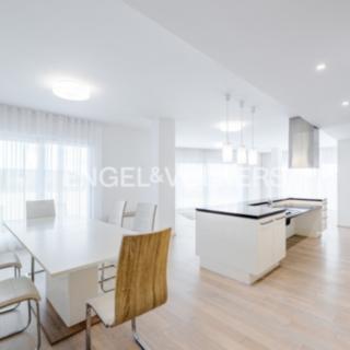 Pronájem bytu 3+kk 166 m² Praha