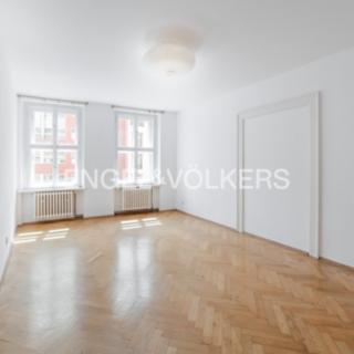 Pronájem bytu 2+1 75 m² Praha