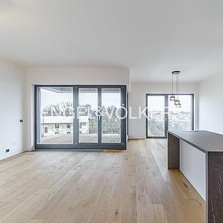Pronájem bytu 2+kk 71 m² Praha Smíchov, Grafická