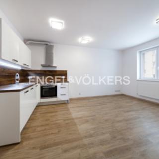Pronájem bytu 3+kk 56 m² Plzeň Doubravka, Na Kovárně