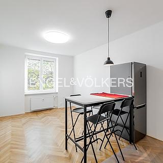 Pronájem bytu 2+kk 57 m² Praha
