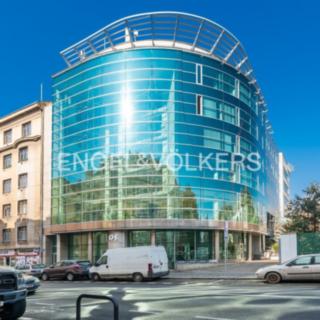 Pronájem kanceláře 678 m² Praha