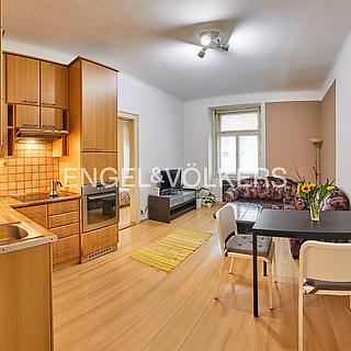 Pronájem bytu 2+kk 44 m² Praha Vinohrady, Rejskova