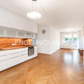 Prodej bytu 4+kk 82 m² Praha