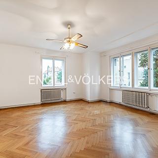 Pronájem bytu 4+1 100 m² Praha Střešovice, Cukrovarnická