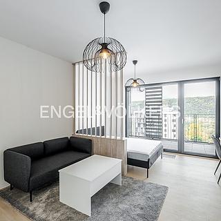 Pronájem bytu 1+kk, garsoniery 32 m² Praha