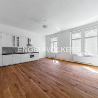 Pronájem bytu 2+kk 72 m² Praha Vyšehrad, Neklanova
