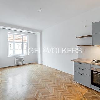Pronájem bytu 2+kk 54 m² Praha