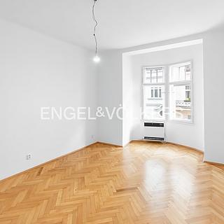Pronájem bytu 3+kk 75 m² Praha