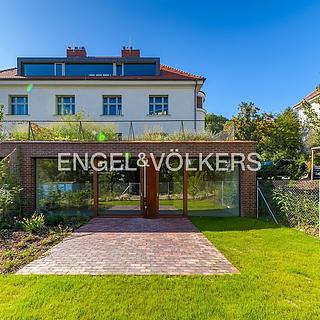 Pronájem bytu 4+kk 116 m&sup2; Praha