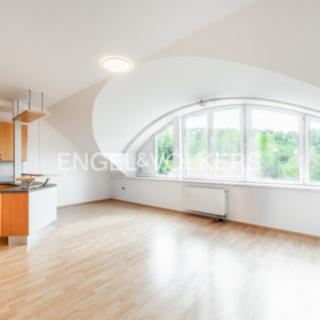 Pronájem bytu 3+kk 93 m² Praha Libeň, V Holešovičkách