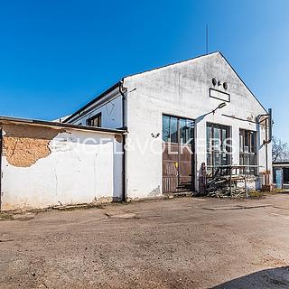 Pronájem skladu 474 m² Panenské Břežany, Hlavní