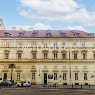 Pronájem kanceláře 460 m² Praha