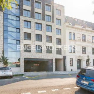 Pronájem parkovacího místa 20 m² Praha Holešovice, U průhonu