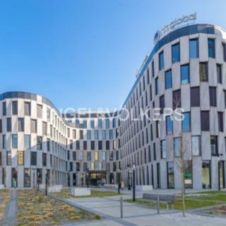 Pronájem kanceláře 743 m² Praha