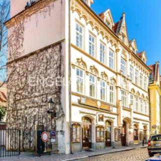 Pronájem kanceláře 134 m² Praha
