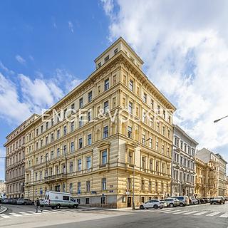 Pronájem kanceláře 155 m&sup2; Praha