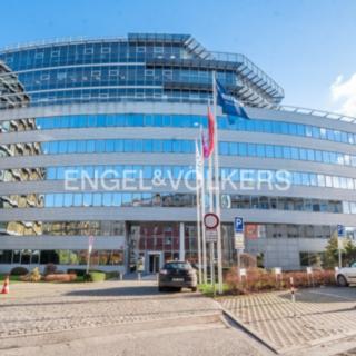 Pronájem kanceláře 974 m² Praha