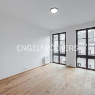 Pronájem bytu 2+kk 51 m² Praha