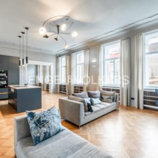 Pronájem bytu 4+kk 146 m² Praha