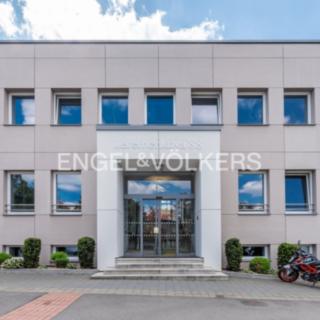 Pronájem kanceláře 157 m² Praha