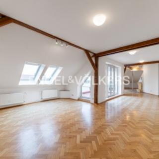 Pronájem bytu 5+1 a více 241 m² Praha Smíchov, Na Skalce