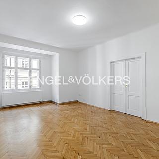 Pronájem bytu 3+1 88 m² Praha Bubeneč, Sládkova