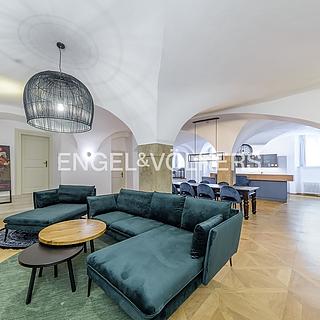 Pronájem bytu 3+kk 186 m² Praha