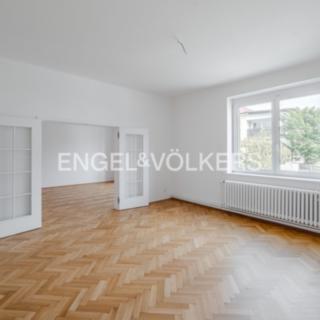 Pronájem vily 255 m² Praha