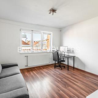 Pronájem bytu 2+1 43 m² Praha