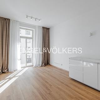Pronájem bytu 2+kk 45 m² Praha Košíře, Plzeňská