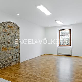 Pronájem bytu 1+kk, garsoniery 35 m&sup2; Praha