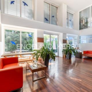 Pronájem kanceláře 151 m² Praha