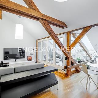 Pronájem bytu 5+kk 210 m² Praha Vinohrady, Jana Masaryka