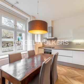 Pronájem bytu 4+1 170 m² Praha Malá Strana, Vlašská