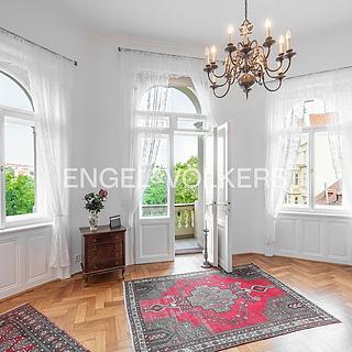 Pronájem bytu 3+1 112 m² Praha