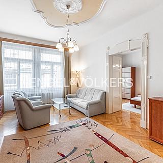 Pronájem bytu 2+1 80 m² Praha Nové Město, Dřevná