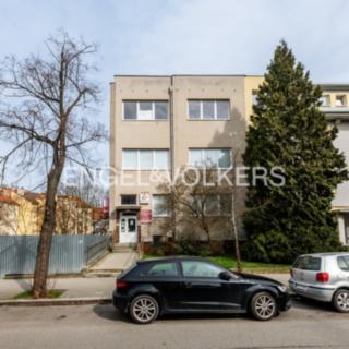 Pronájem kanceláře 108 m² Plzeň
