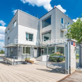 Pronájem kanceláře 56 m² Praha