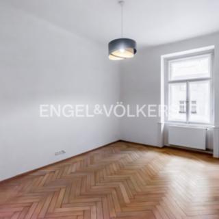 Pronájem bytu 1+1 40 m² Praha