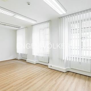 Pronájem kanceláře 117 m&sup2; Praha